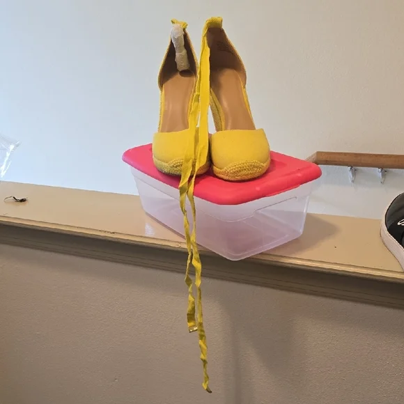 Sunny Yellow Espadrille Wedges - Picture 6 of 17